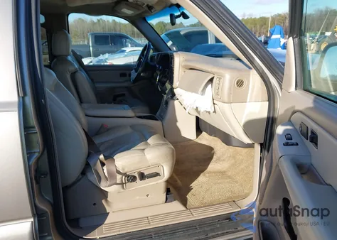 2002 Chevrolet Tahoe Lt z USA, uszkodzony, nr VIN 1GNEC13Z32R143351